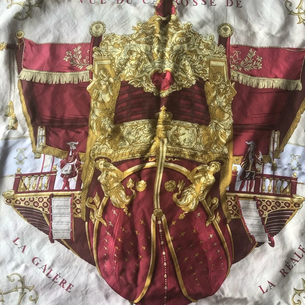 Hermes Paris 100% silk Vue Du Carosse De La Galere La Reale Red Gold Scarf - Picture 6 of 10